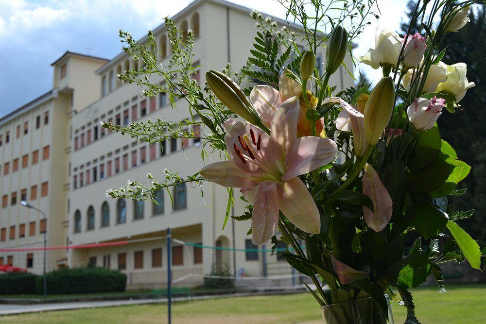 Centro Vacanze Oasi Carpineto Hotel Ascoli Piceno Kültér fotó